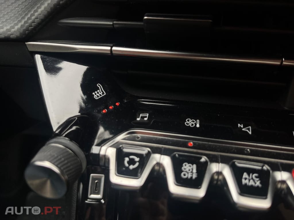 Peugeot 2008 GTLINE 1.5 BlueHdi EAT8