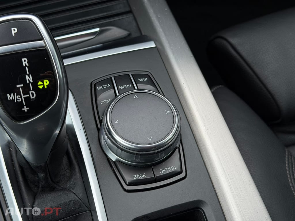 BMW X5 25 d sDrive Comfort 7L