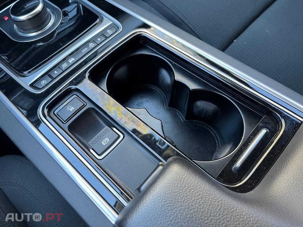 Jaguar XF 2.0d PRESTIGE