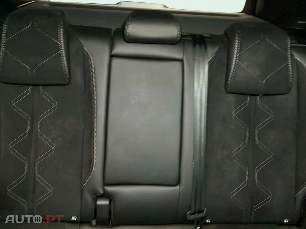DS DS7 Crossback E-Tense Performance Line+ EAT8