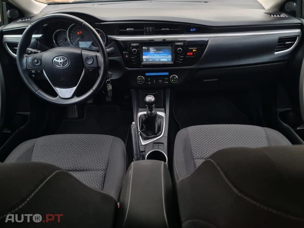 Toyota Corolla 1.4 D-4D Exclusive