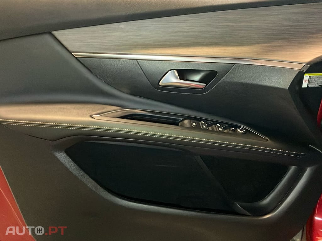 Peugeot 3008 1.6 Hybrid GT e-EAT8