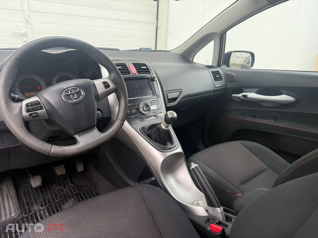 Toyota Auris 1.4 D-4D AC