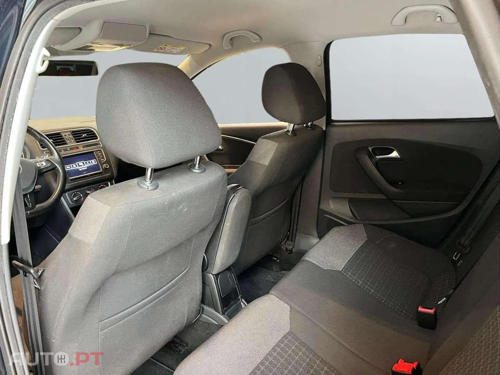 Volkswagen Polo 1.2 Tsi R-LINE