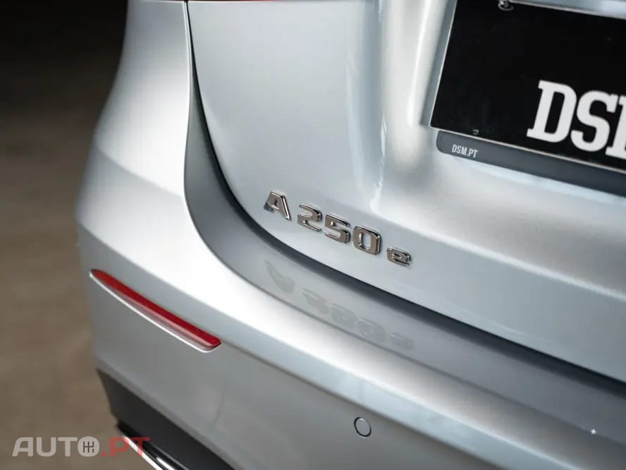 Mercedes-Benz A 250 e AMG Line