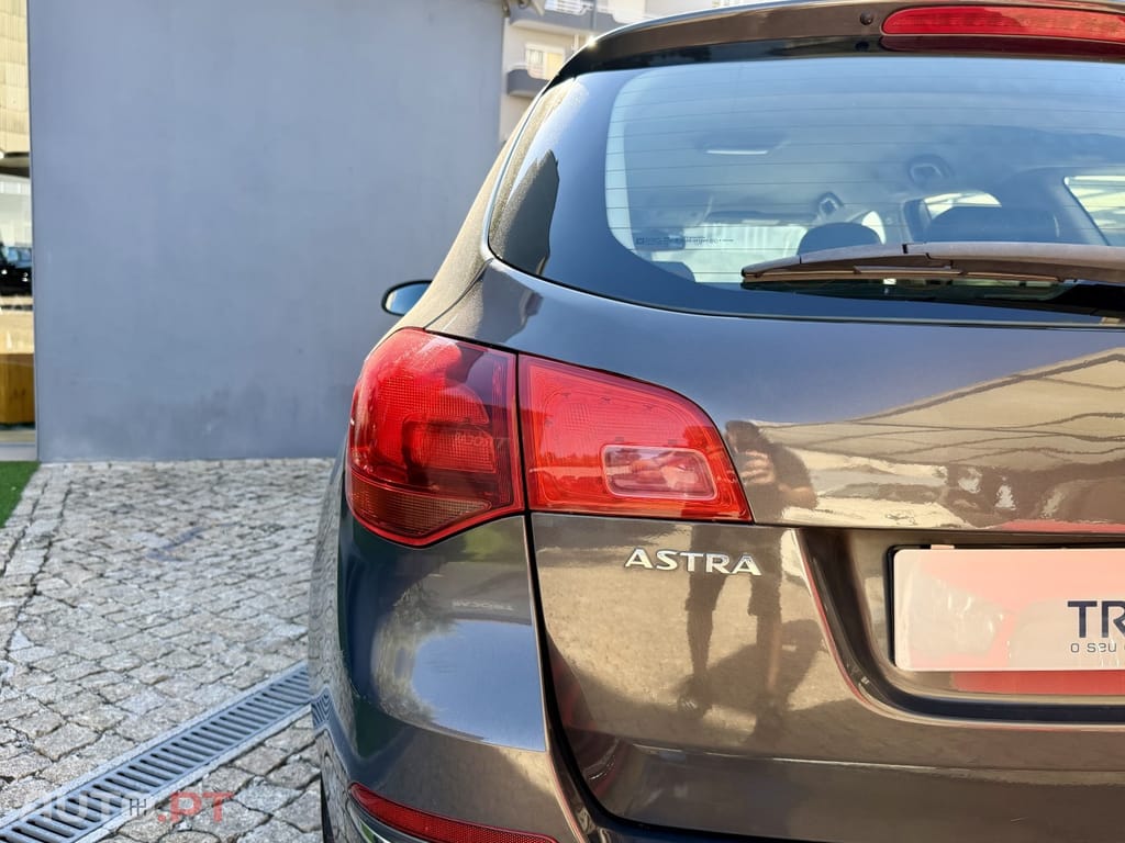 Opel Astra 1.6 CDTi