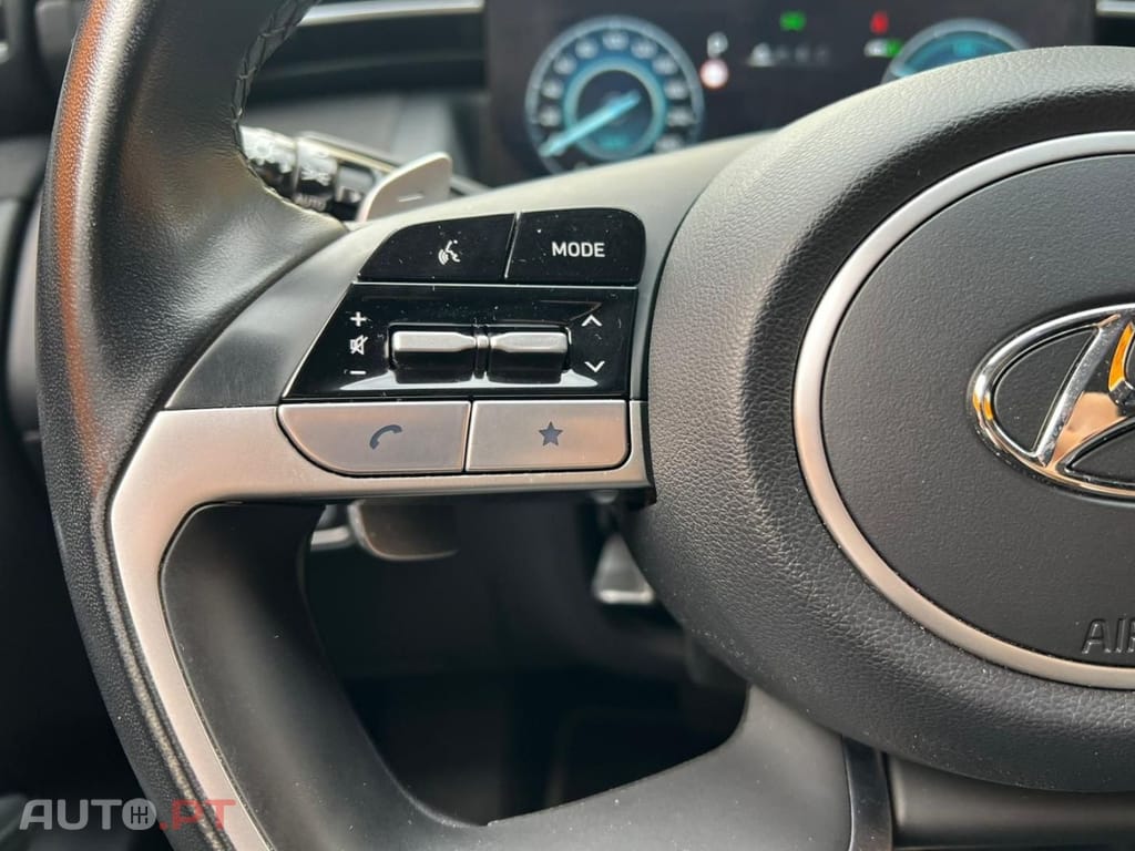 Hyundai Tucson  1.6 T-GDI HEV Premium