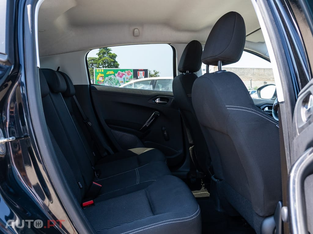 Peugeot 208 1.2 PureTech Style