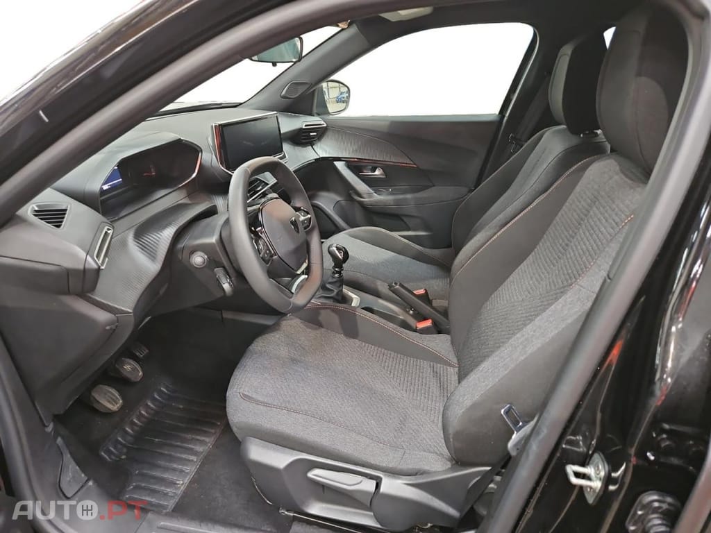Peugeot 2008 1.2 PureTech Style