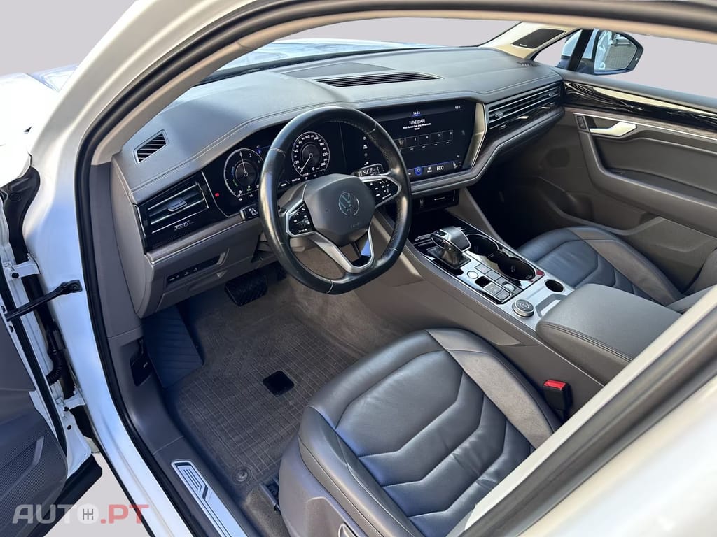 Volkswagen Touareg eHybrid I.V.A DEDUTIVEL 