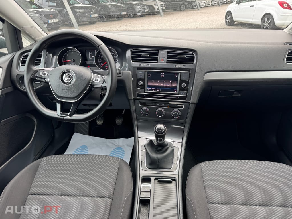 Volkswagen Golf 1.6 TDI Confortline