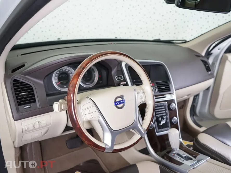 Volvo XC60 2.0 D3 Summum Geartronic