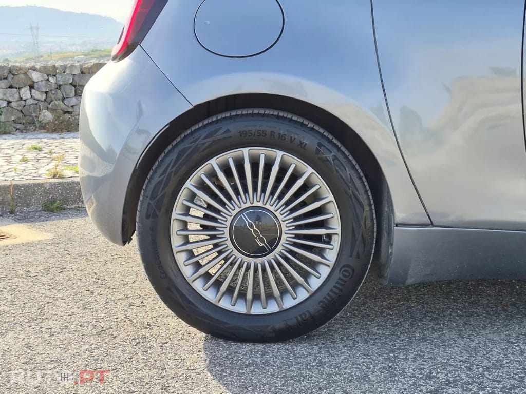 Fiat 500e 42 kWh Icon