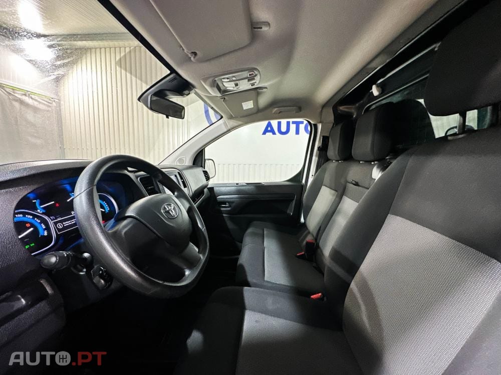 Toyota Proace Eletric 75kWh 136cv Business Line