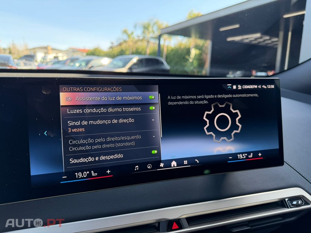 BMW iX xDrive 40 Pack Desportivo