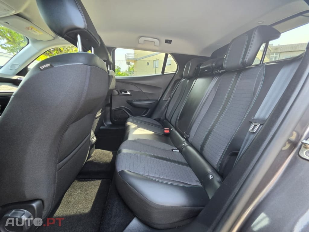 Peugeot 2008 PureTech 100 Allure