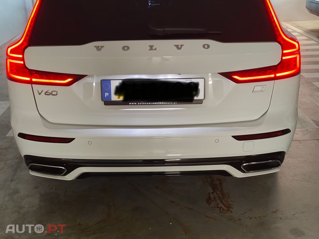 Volvo V60 Volvo V60 2.0 T6 AWD TE R-DESIGN Hybrid Plug-In