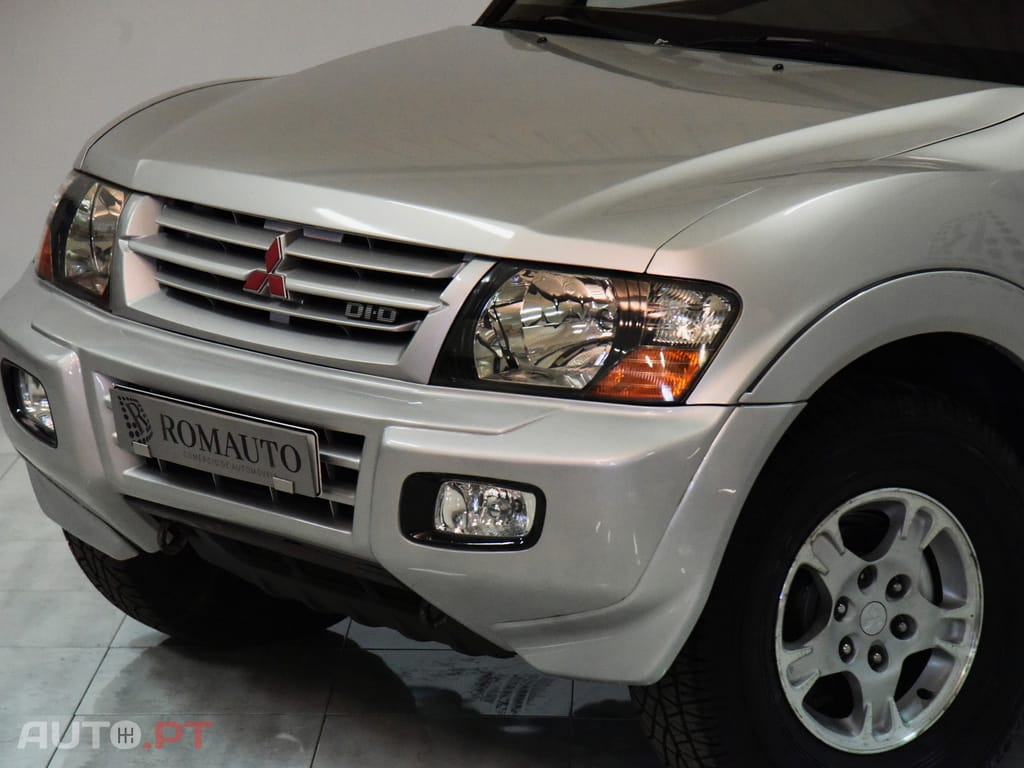 Mitsubishi Pajero 3.2 DI-D GLS Longo