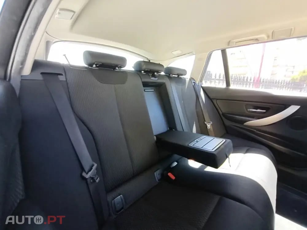 BMW 318 i Sport Line