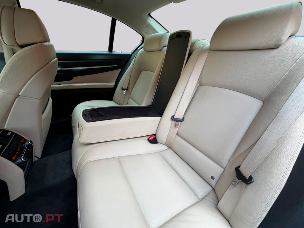BMW 740 D — fotografia 23