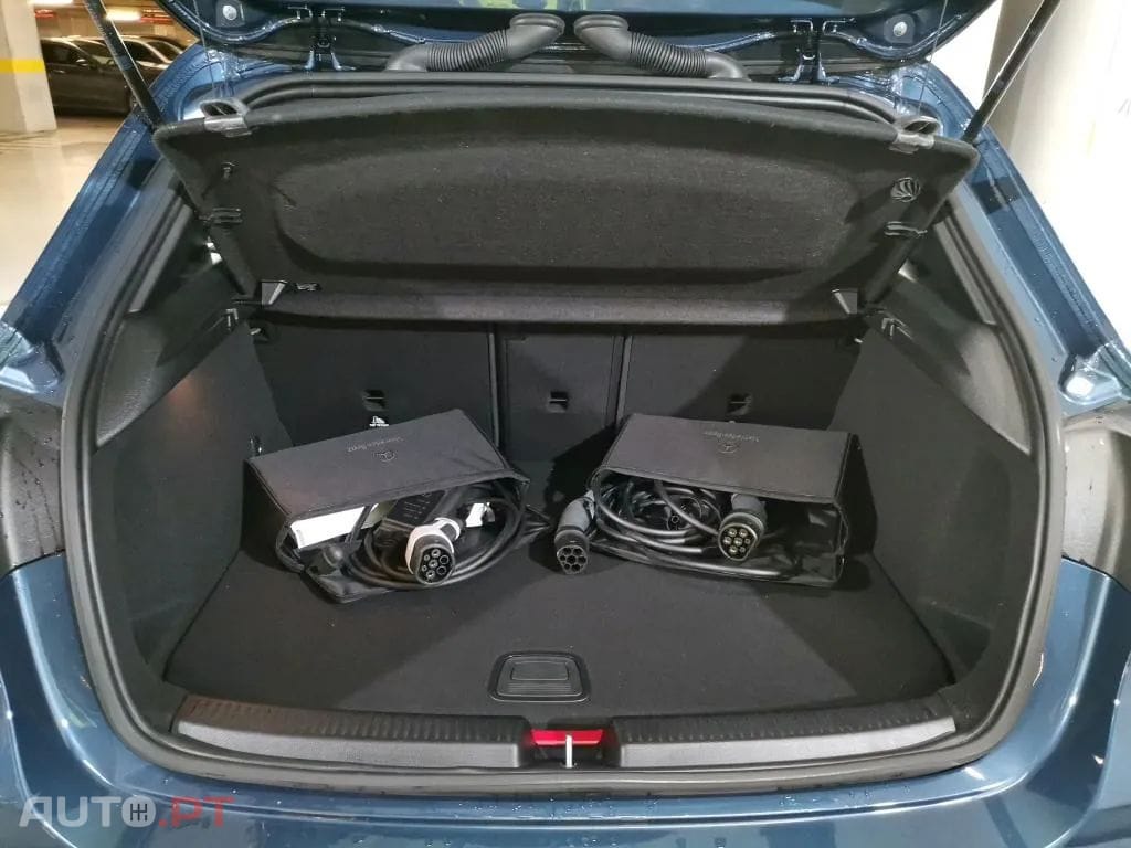 Mercedes-Benz A 250 e Style Plus