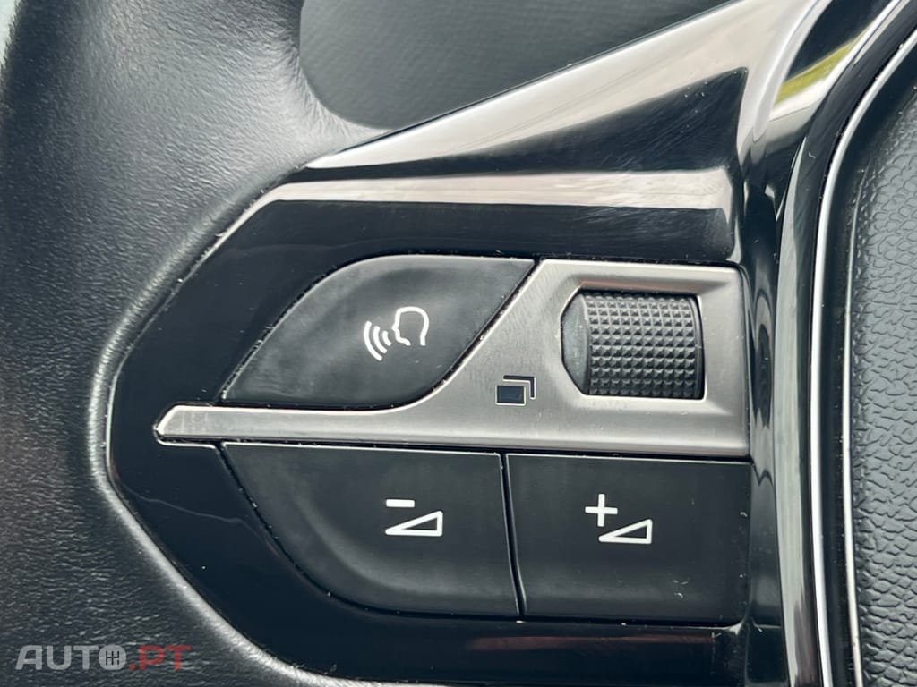 Peugeot 3008 1.5 BlueHDi Allure