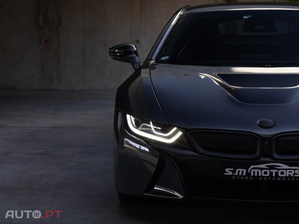 BMW i8 Standard