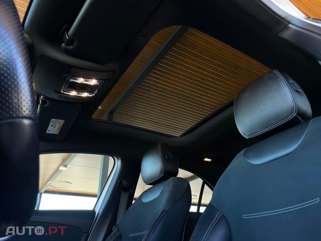 Mercedes-Benz A 250 e AMG Line