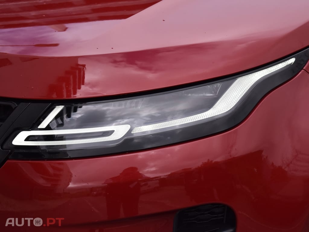 Land Rover Evoque 1.5 P300e AWD R-Dynamic SE Auto