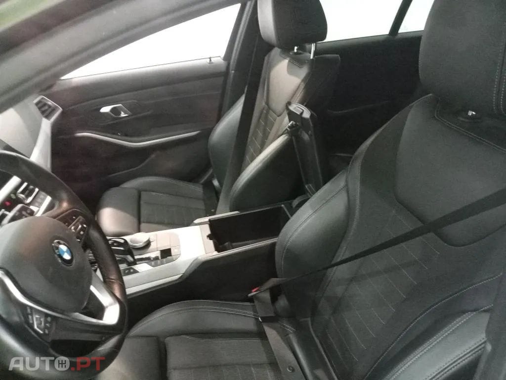 BMW 320 e Touring Corporate Edition Auto