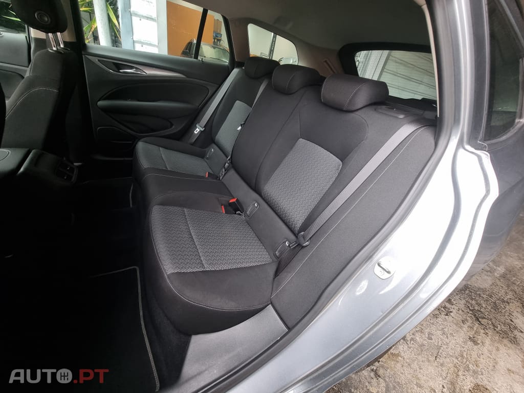 Opel Insignia 1.6 CDTi Business Edition