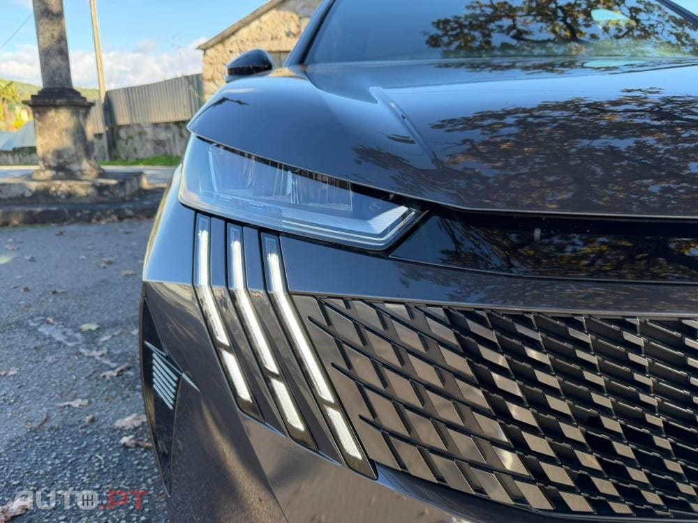 Peugeot 5008 Hybrid 136 e-DSC Allure Pack