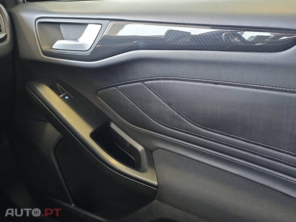 Ford Focus SW 1.0 Ecoboost Hybrid 125 cv SW ST-Line