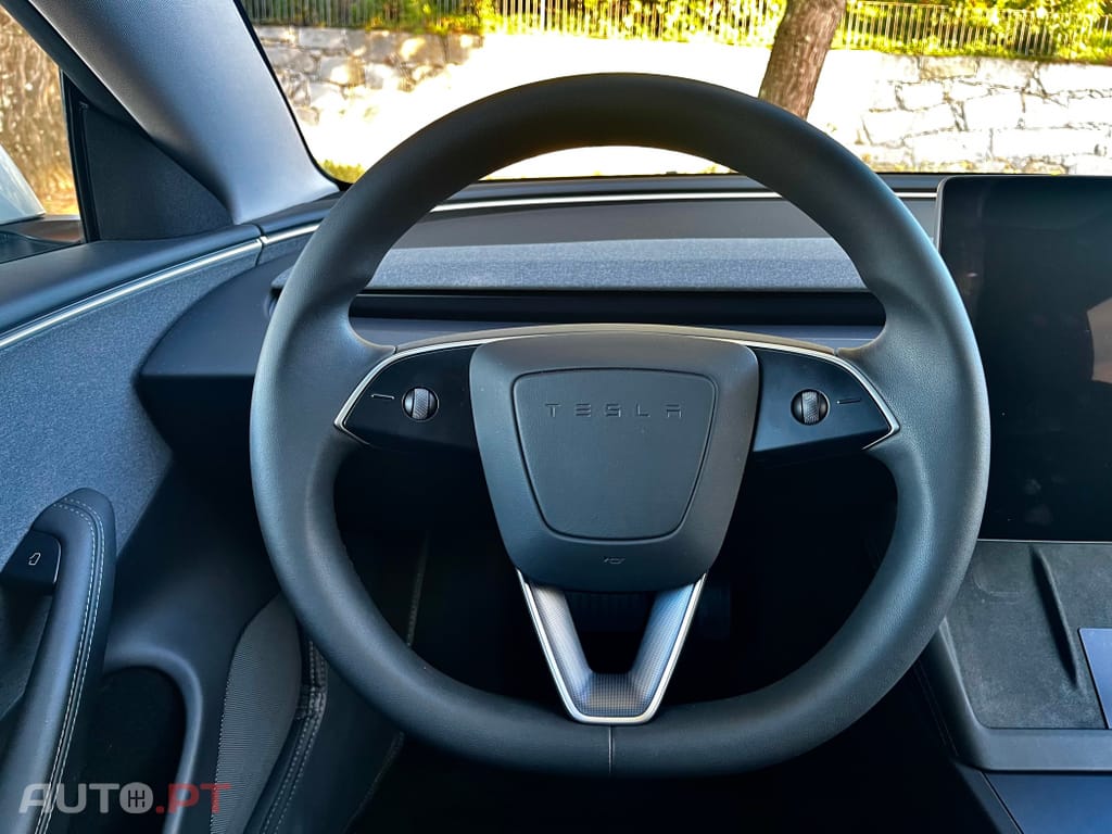 Tesla Model 3 Range Plus RWD