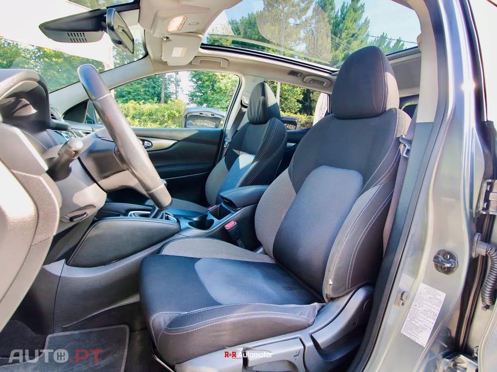 Nissan Qashqai 1.5 dCi N-Connecta Led