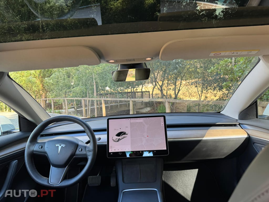 Tesla Model 3 Standard Range Plus RWD