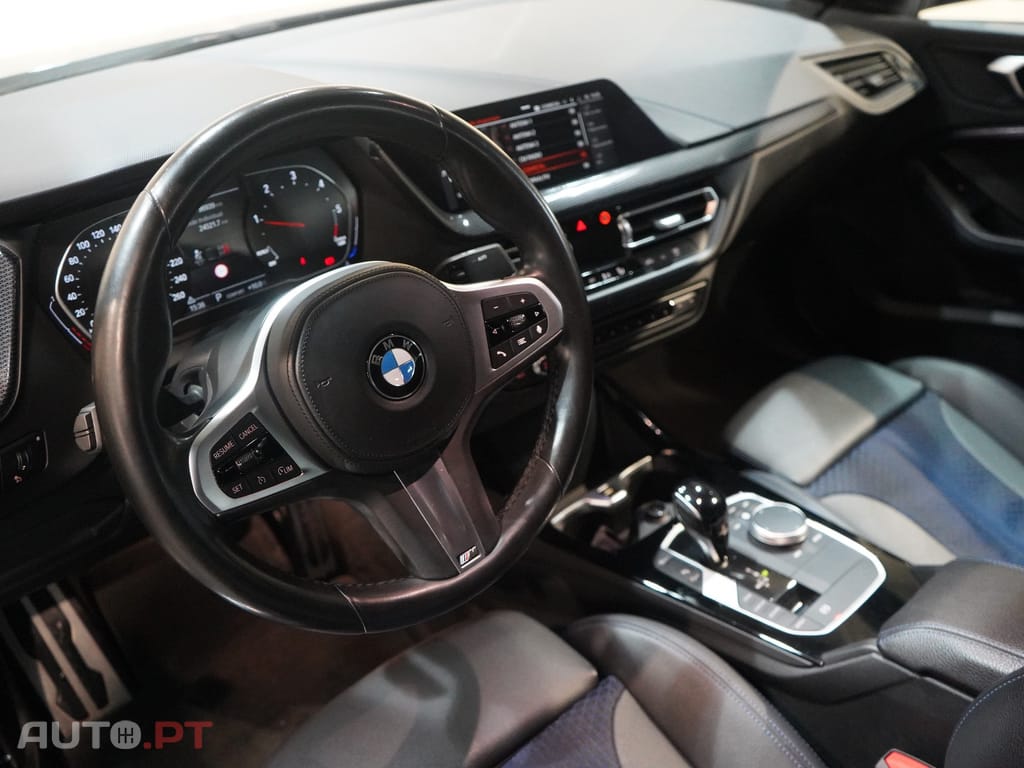 BMW 216 d Pack Desportivo M