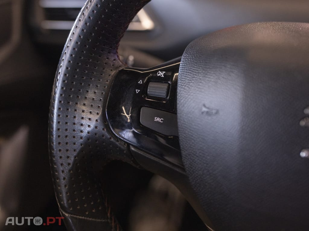 Peugeot 308 1.6 e-THP GTi