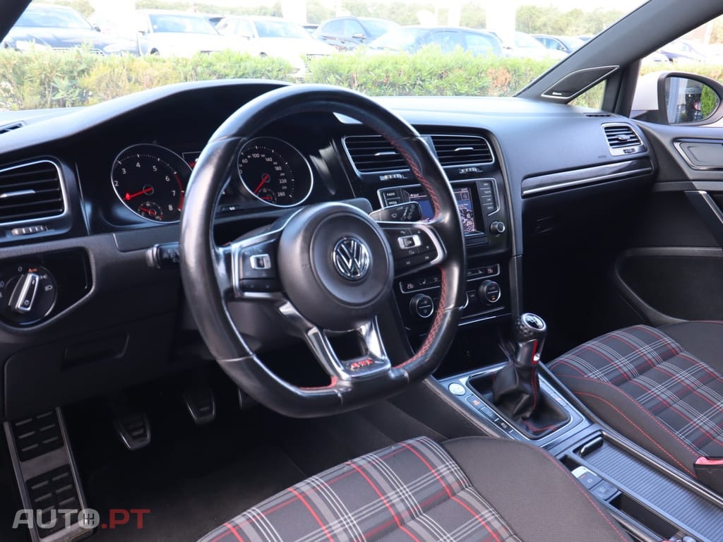 Volkswagen Golf 2.0 TSi GTi Performance