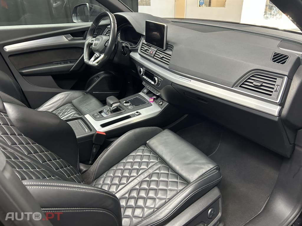 Audi Q5 55 TFSIe Plug-In Hybrid S-Line Quattro Aut.