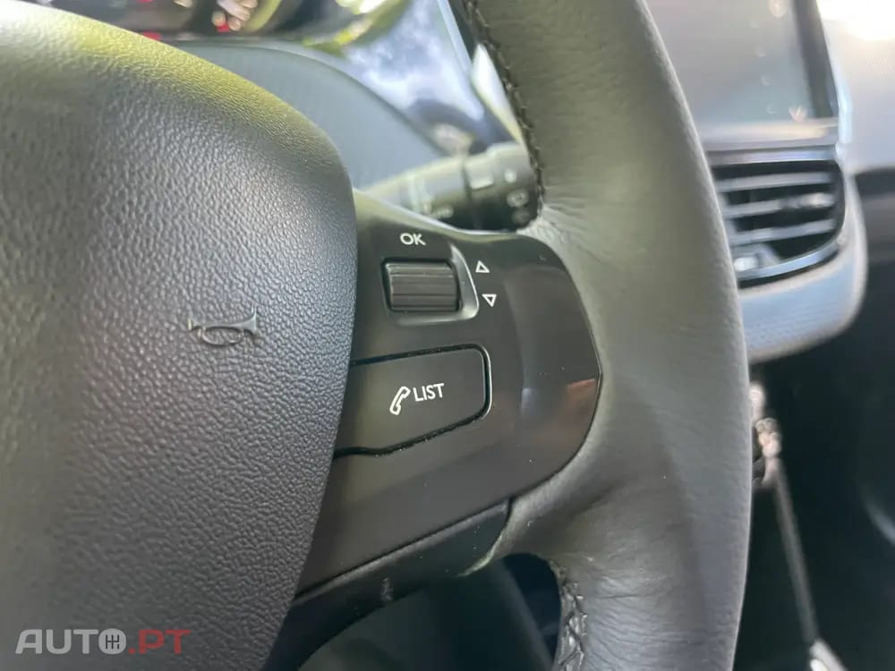 Peugeot 208 1.6 BlueHDi Allure