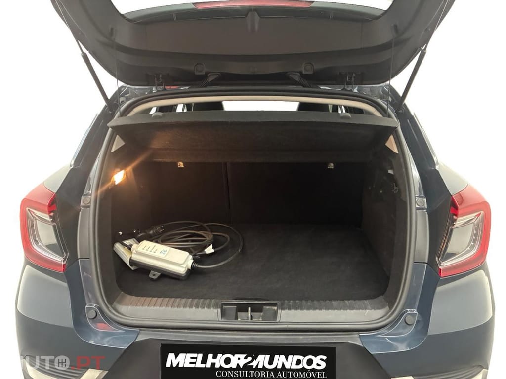 Renault Captur 1.6 E-Tech Plug-In Intens