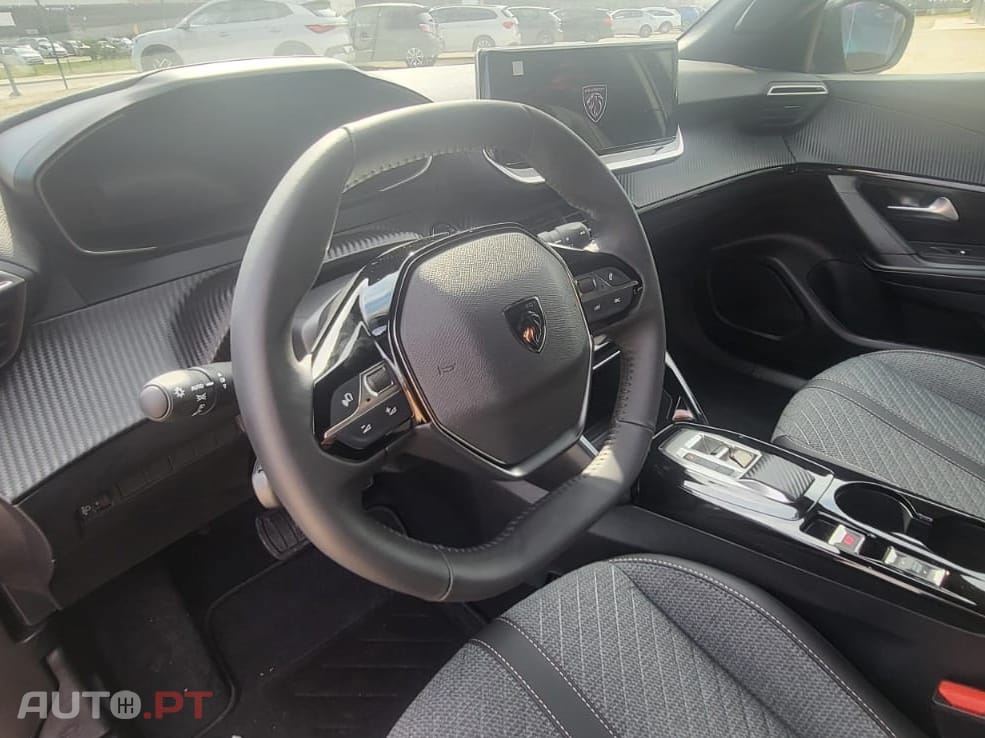 Peugeot E-2008 54 kWh Allure