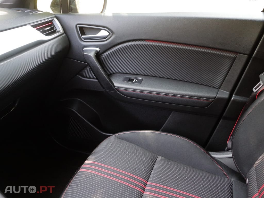 Renault Captur 1.0 TCe RS Line