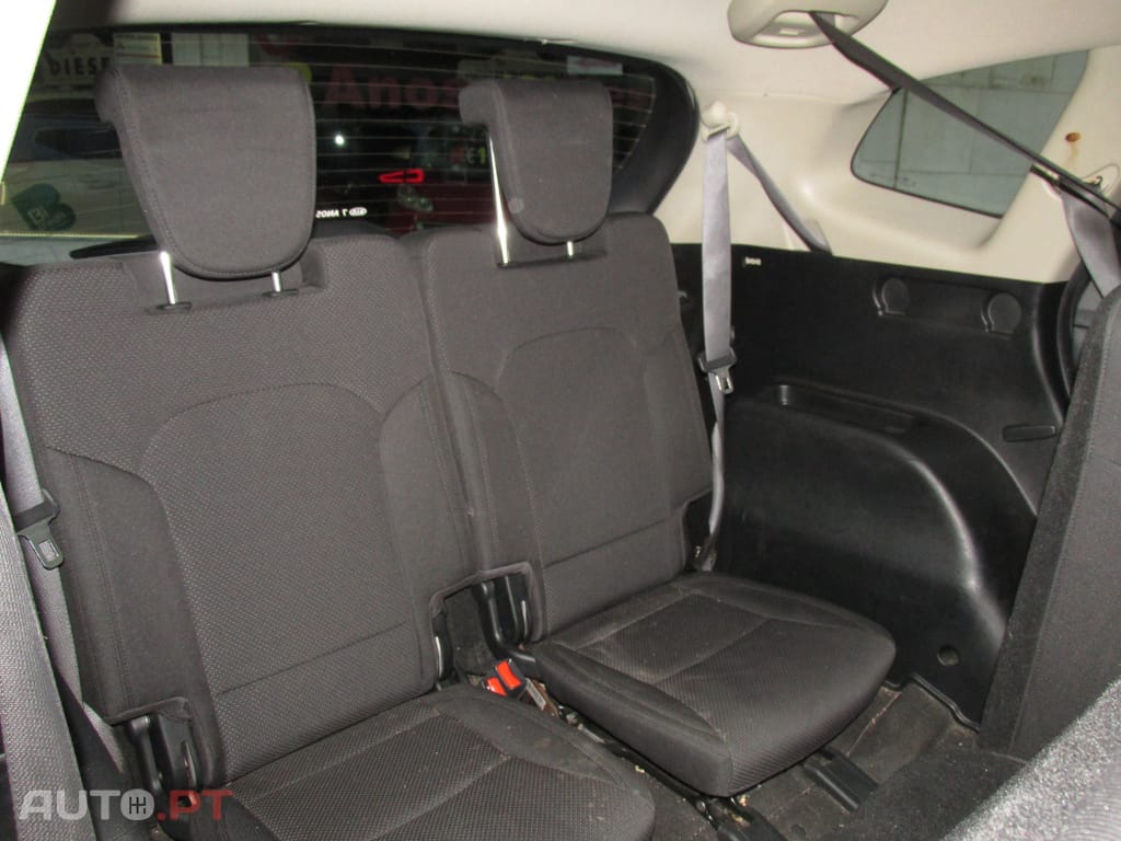 Kia Carens 1.7 CRDi ISG TX