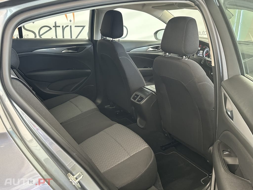 Opel Insignia 1.6 CDTi Innovation