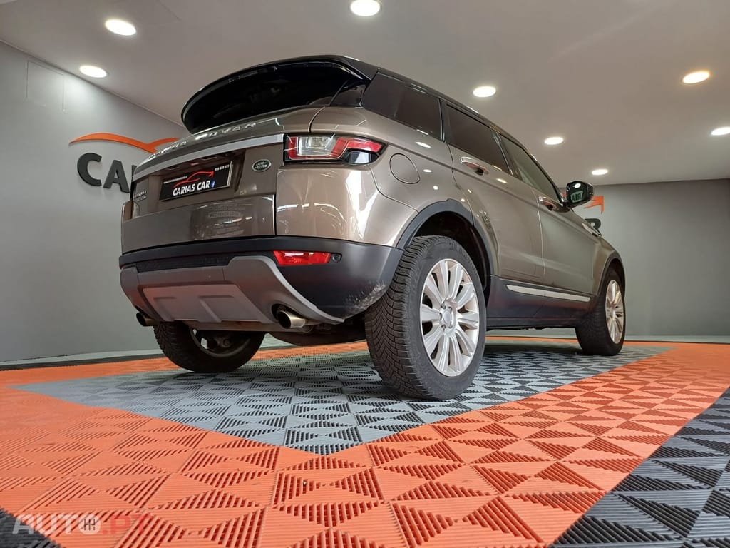 Land Rover Evoque 2.0 P250 AWD R-Dynamic HSE Auto