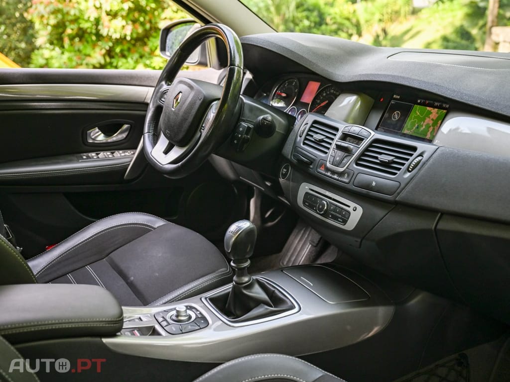 Renault Laguna Break 2.0 dCi Dynamique S 120g