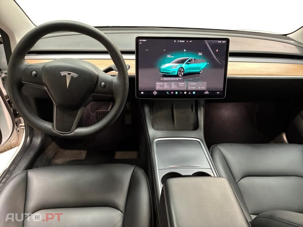 Tesla Model 3 Standard Range Plus RWD