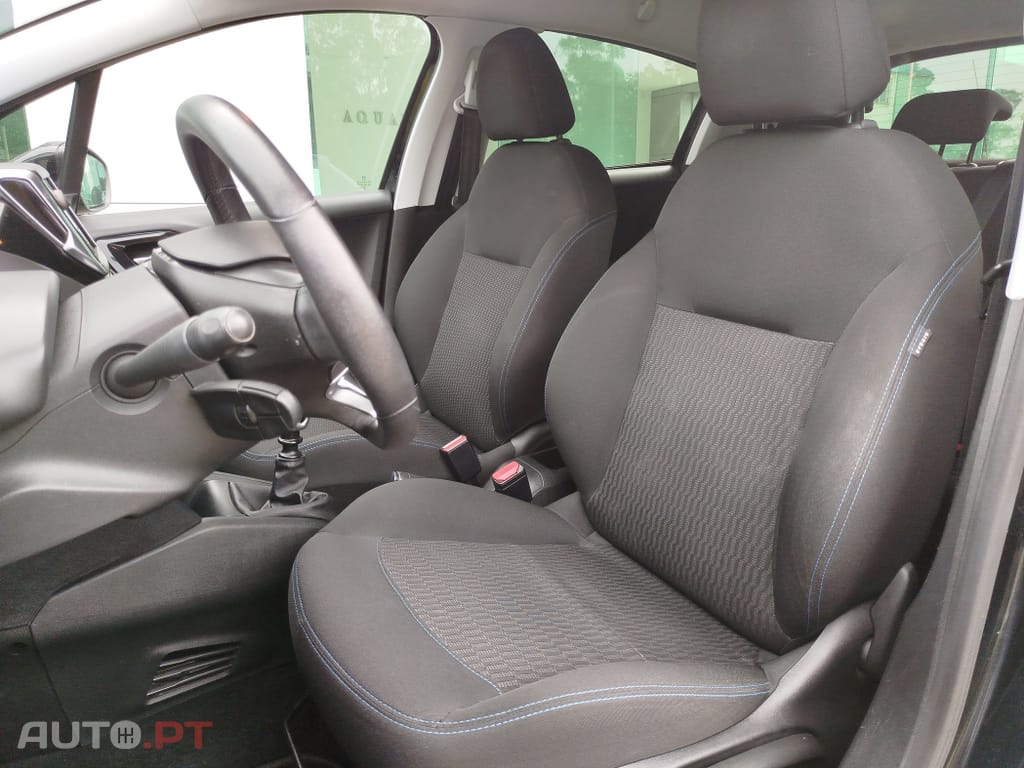 Peugeot 208 1.5 BlueHDi Signature